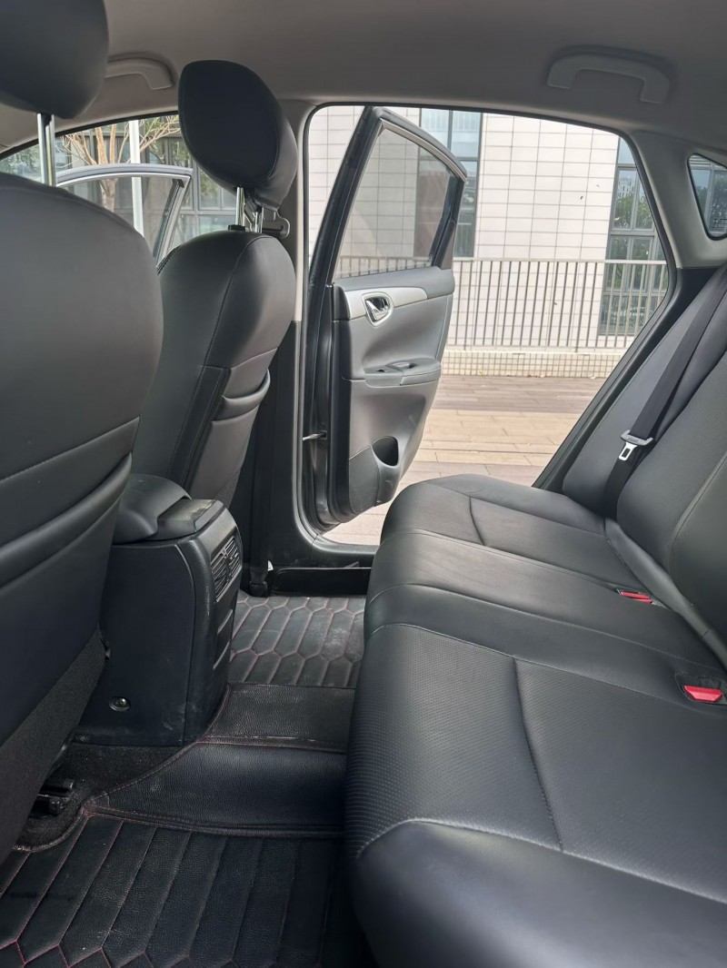 佛山23年日产轩逸6