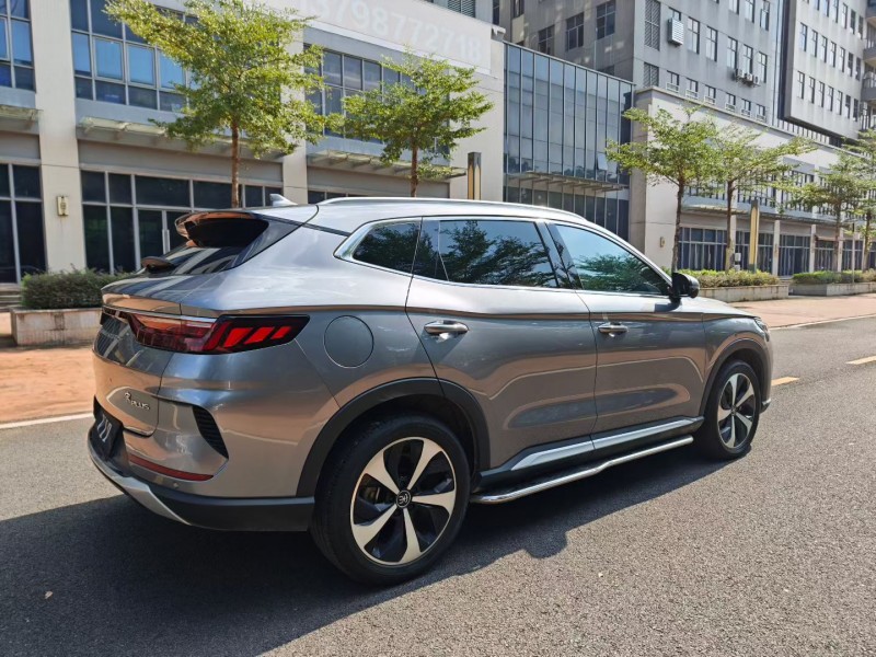 东莞22年比亚迪宋9