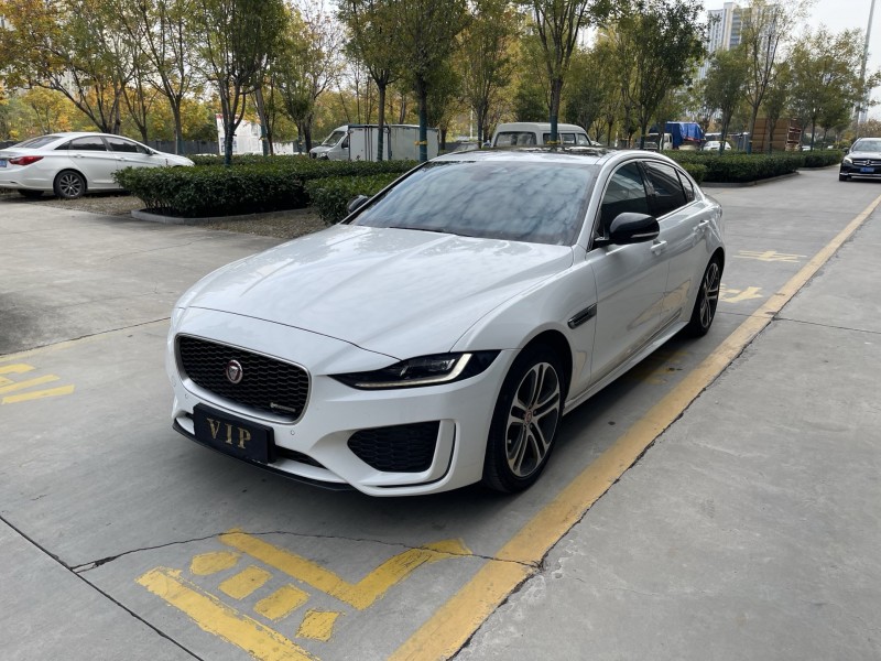 济宁22年捷豹XEL3