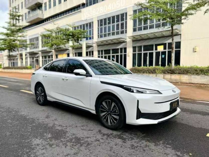 东莞25年长安汽车启源1