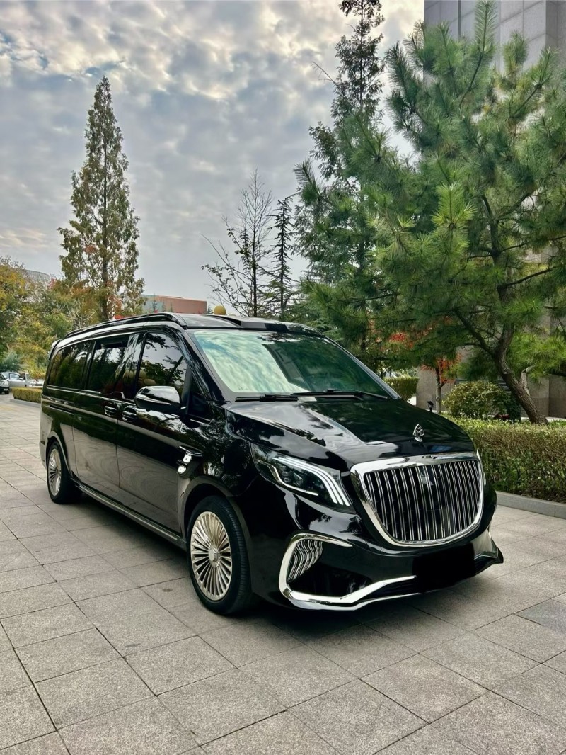 烟台22年奔驰威霆3