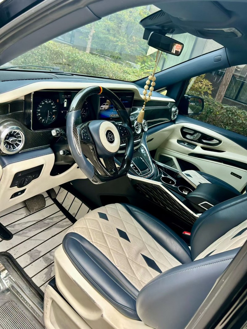 烟台22年奔驰威霆4