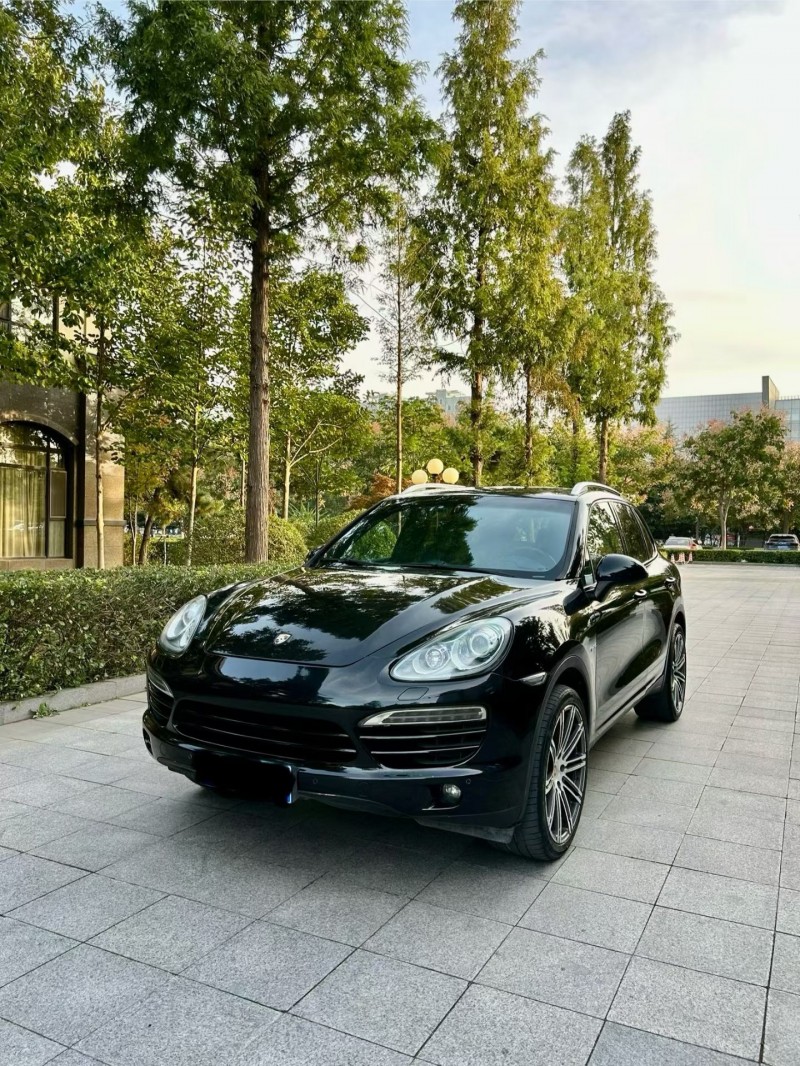烟台16年保时捷卡宴3