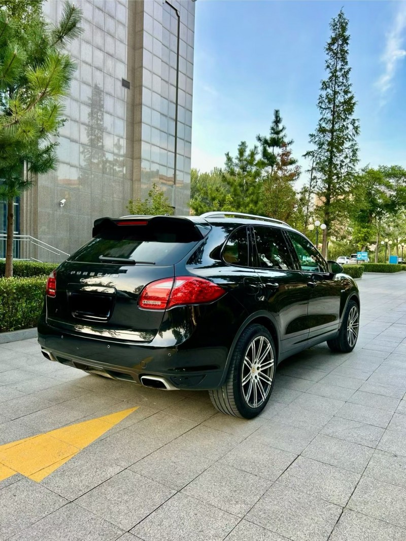 烟台16年保时捷卡宴5