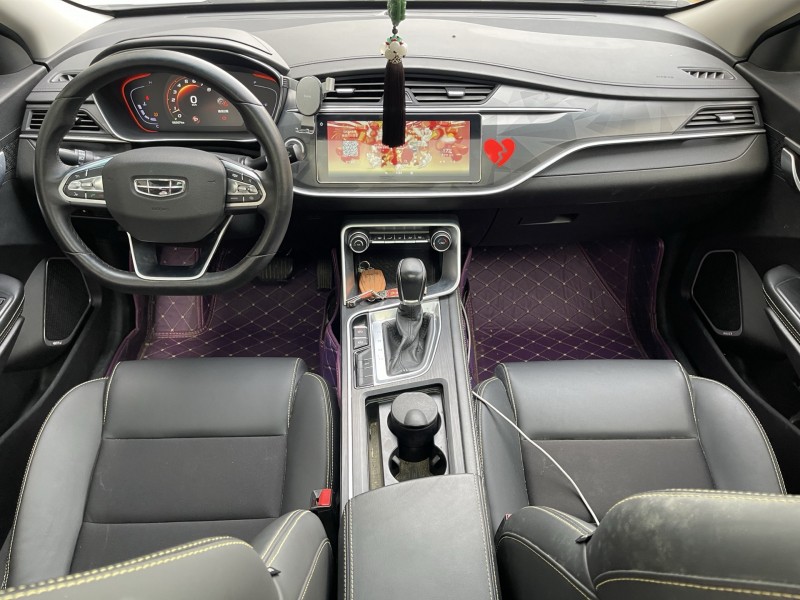 济宁21年吉利缤瑞4