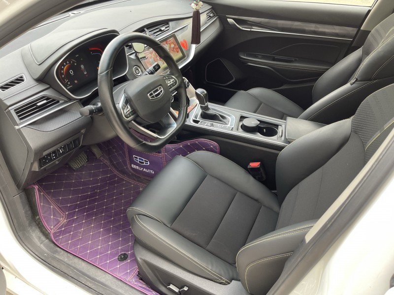 济宁21年吉利缤瑞5