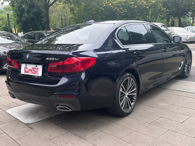 佛山20年宝马5系8