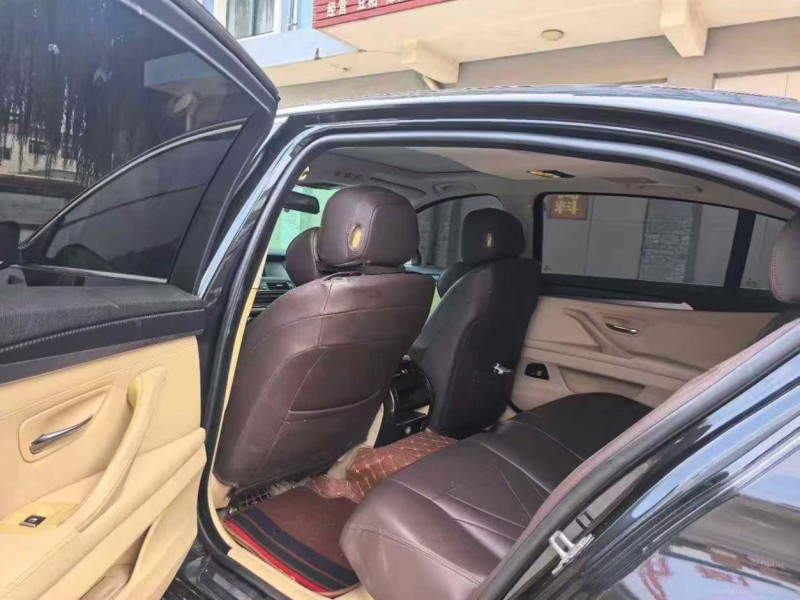 保定11年宝马5系5