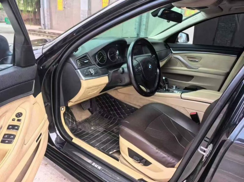 保定11年宝马5系7