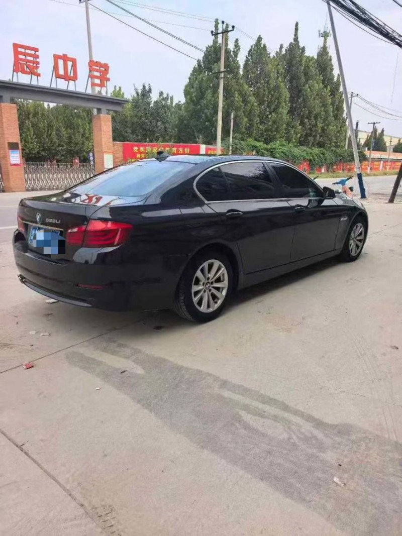 保定11年宝马5系8
