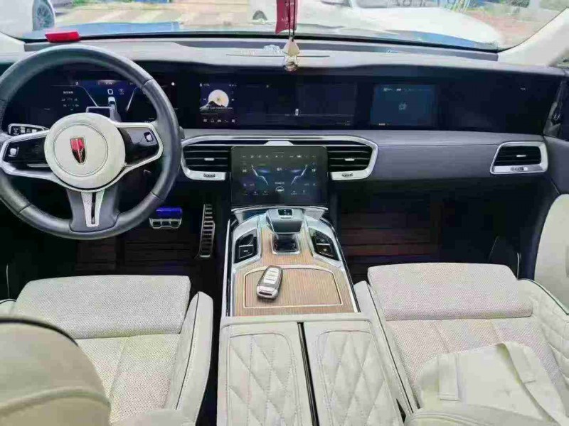 南宁21年红旗HS95