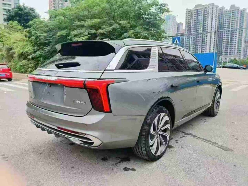 南宁21年红旗HS98