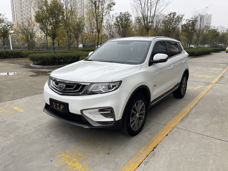 济宁19年吉利博越2