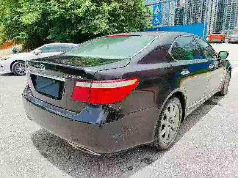 南宁07年雷克萨斯LS8