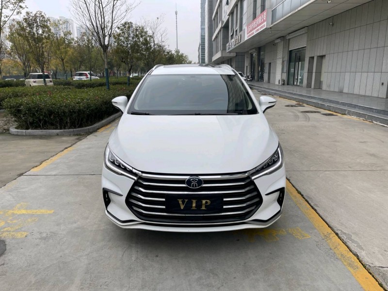 济宁21年比亚迪宋MAX1