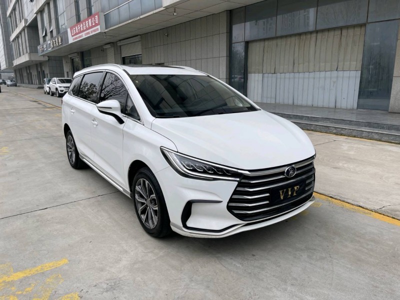 济宁21年比亚迪宋MAX3