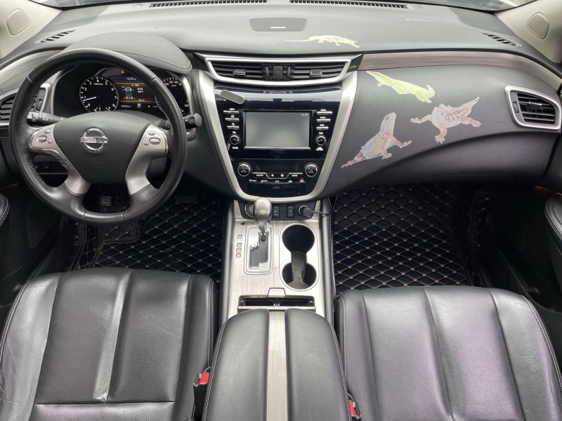 济宁18年日产楼兰4