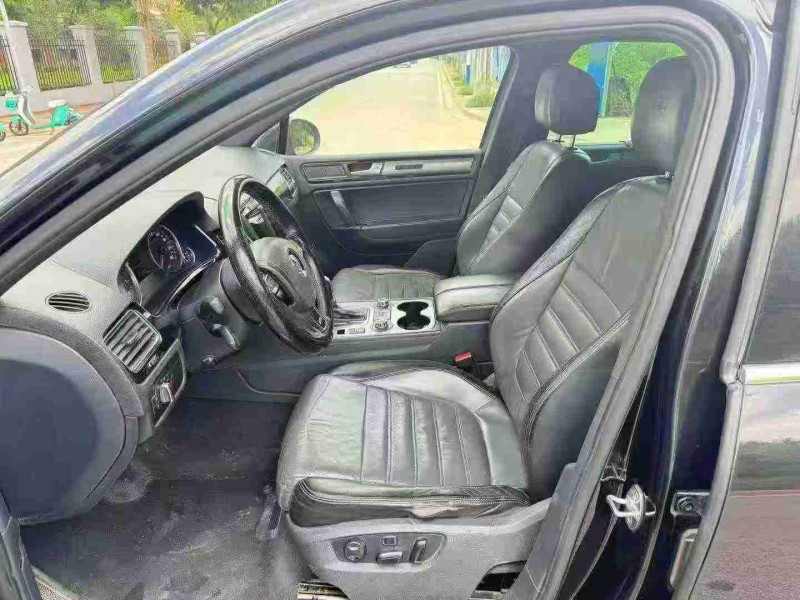 南宁13年大众途锐4