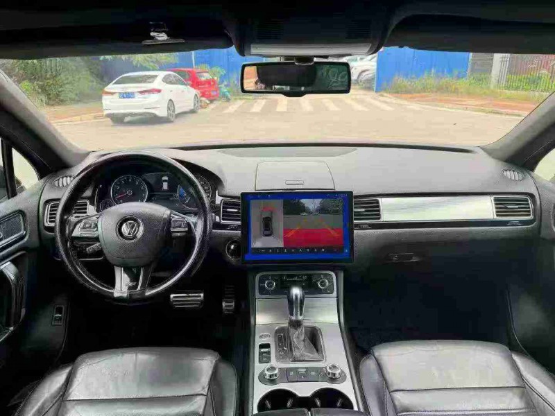 南宁13年大众途锐5