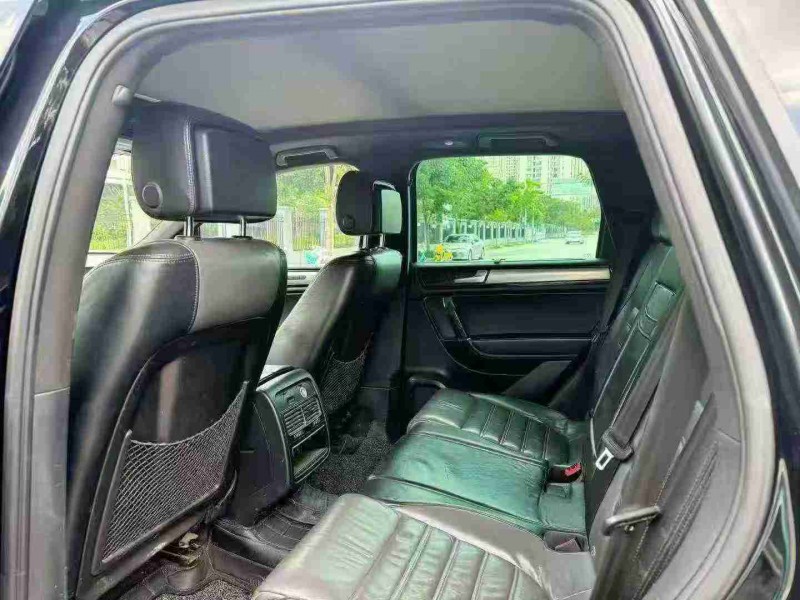 南宁13年大众途锐6