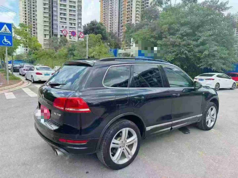 南宁13年大众途锐7