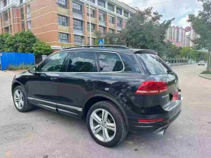 南宁13年大众途锐8