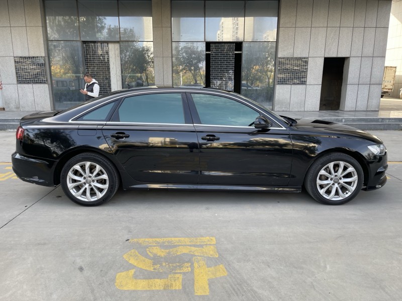 济宁18年奥迪A6L7