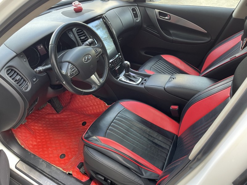 济宁17年英菲尼迪QX507
