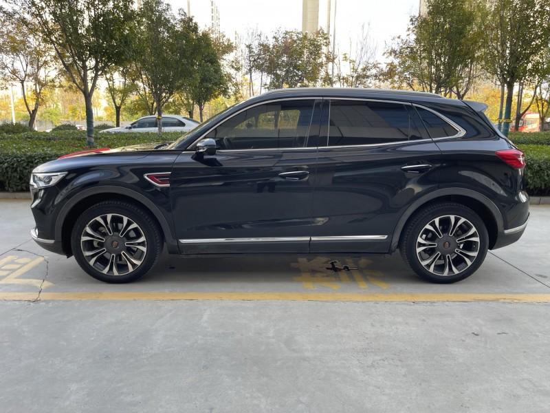 济宁19年红旗HS57