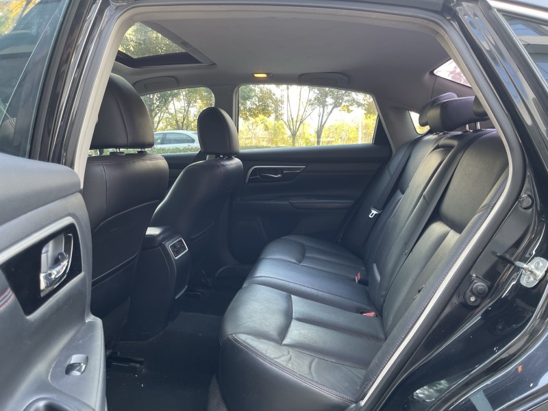 济宁17年日产天籁6