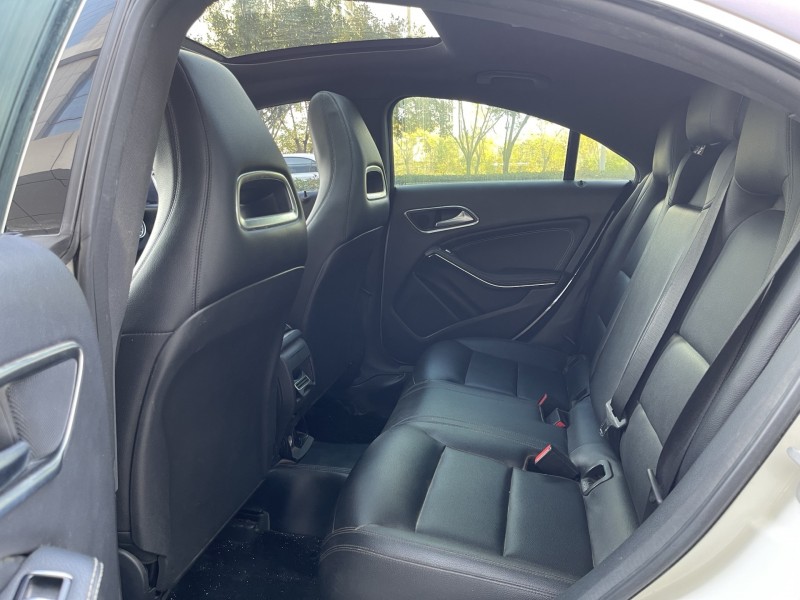 济宁15年奔驰CLA6