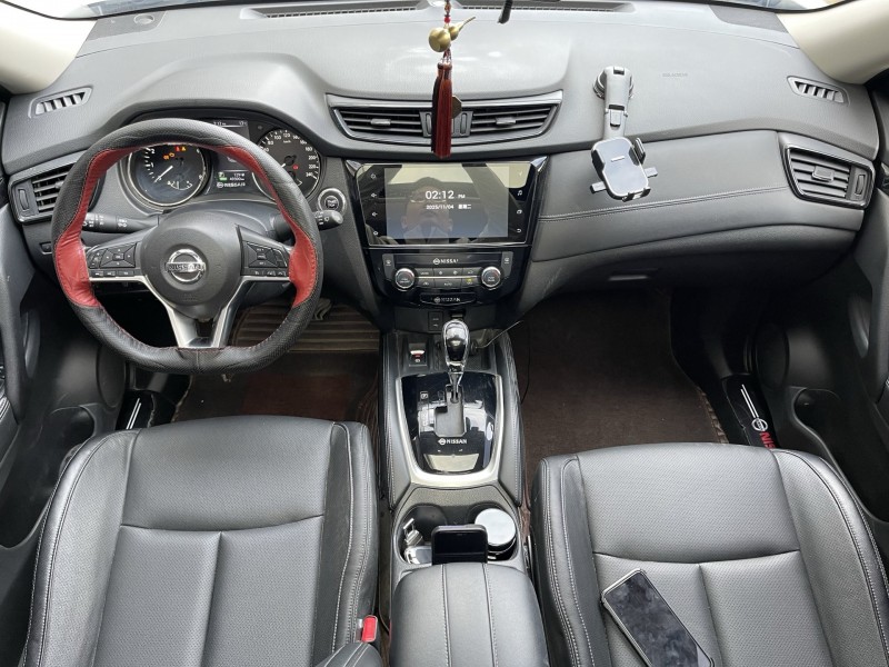 济宁20年日产奇骏4