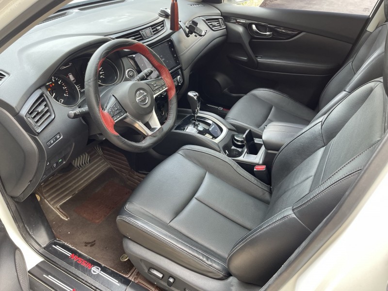 济宁20年日产奇骏5