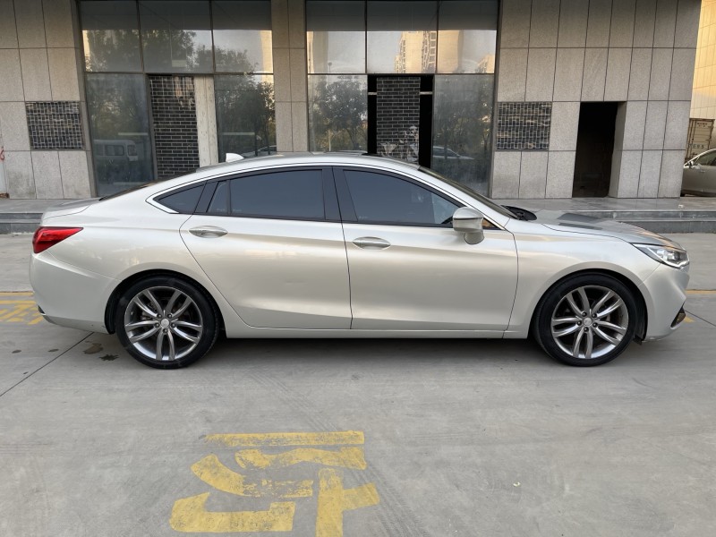 济宁18年红旗H57