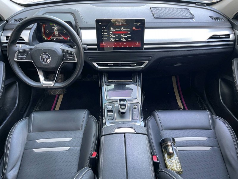 济宁19年比亚迪秦5