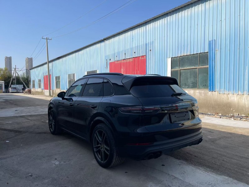 徐州23年保时捷卡宴4