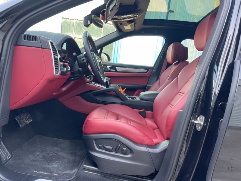 徐州23年保时捷卡宴6