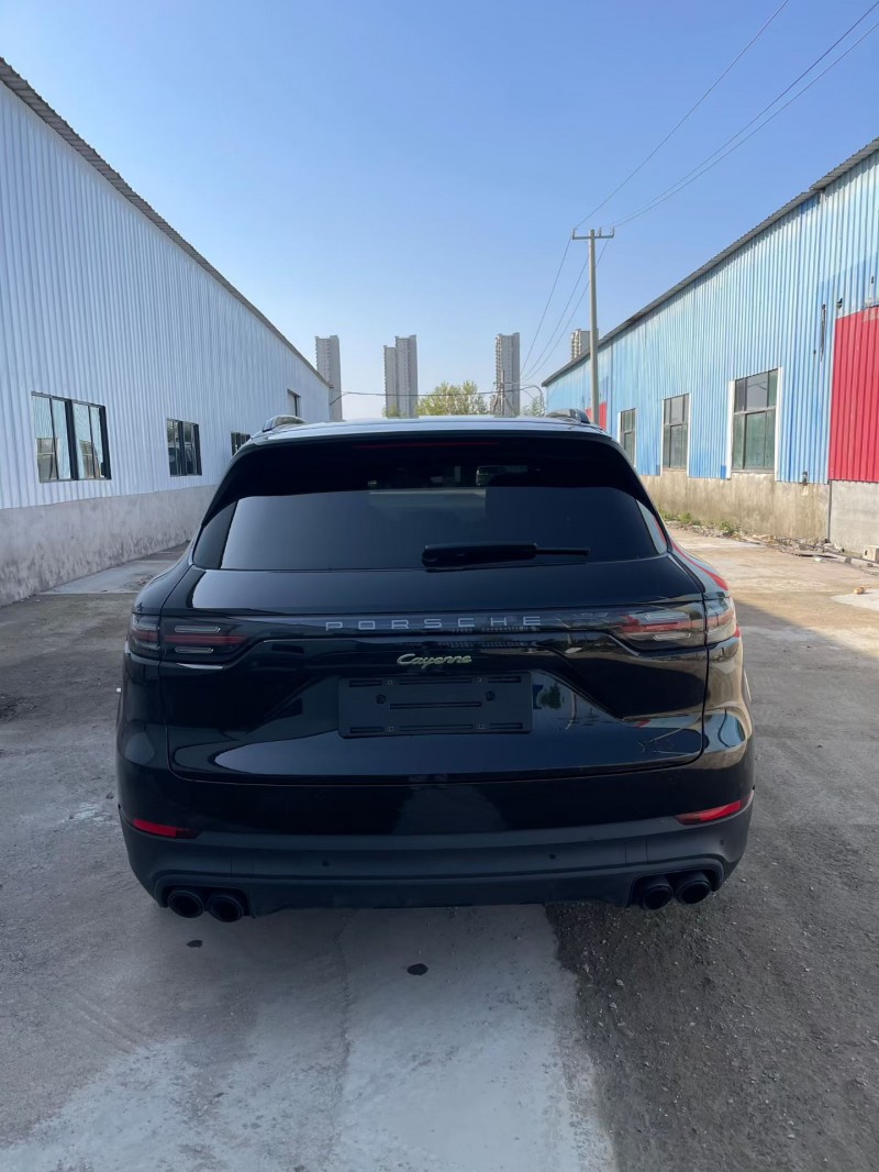 徐州23年保时捷卡宴9