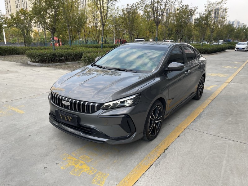 济宁24年吉利缤瑞4