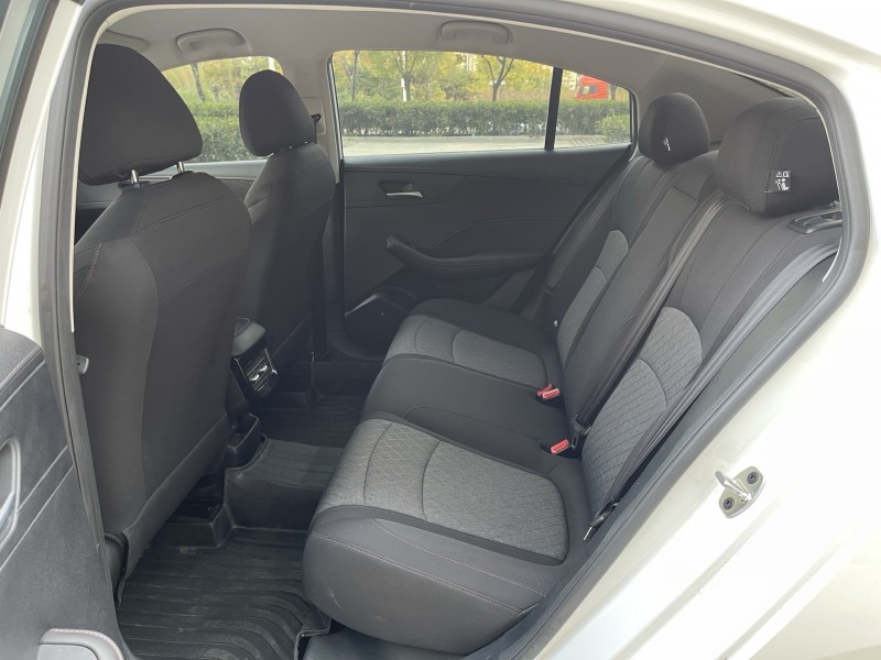 济宁24年荣威i56