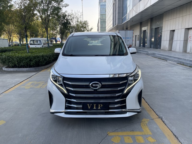 济宁22年传祺M81