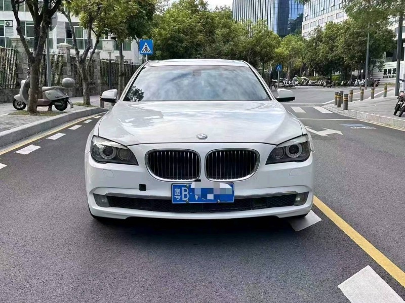 中山12年宝马7系1