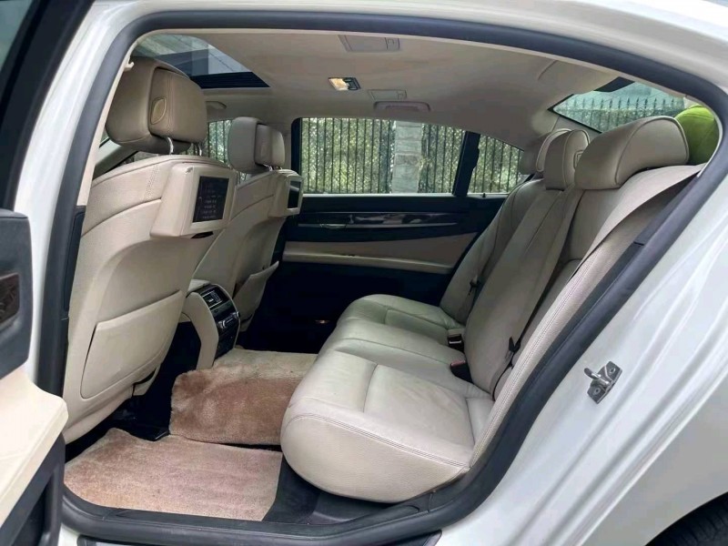 中山12年宝马7系6