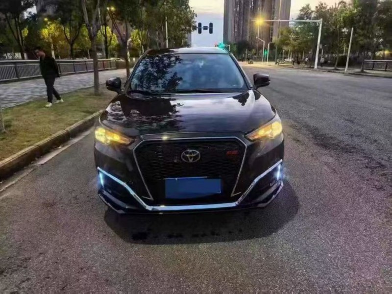 武汉25年丰田锐放1