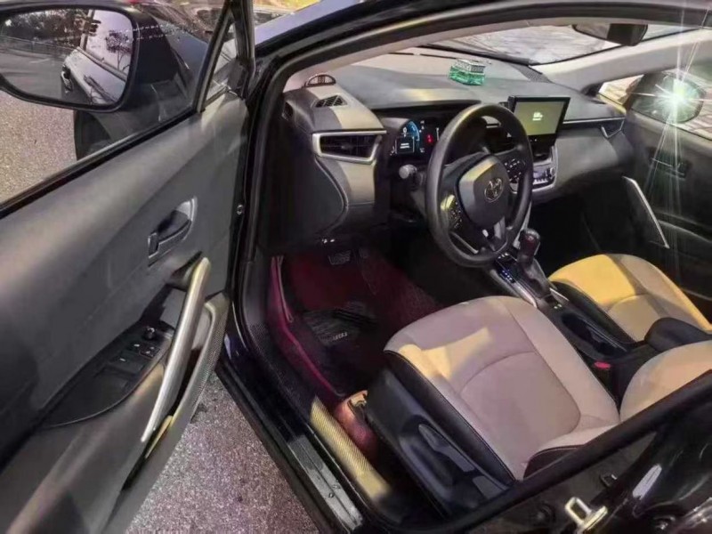 武汉25年丰田锐放6