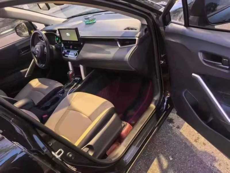 武汉25年丰田锐放7