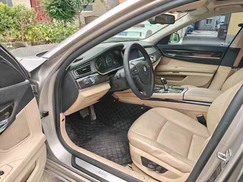 合肥14年宝马7系8