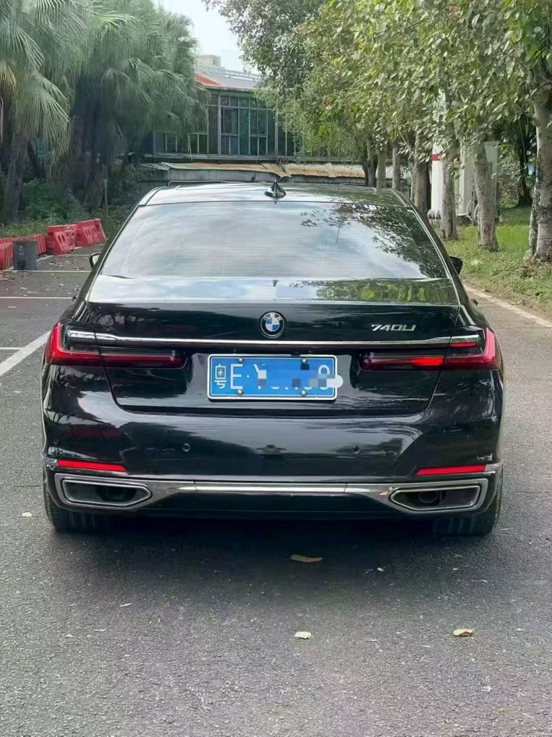 广州21年宝马7系8