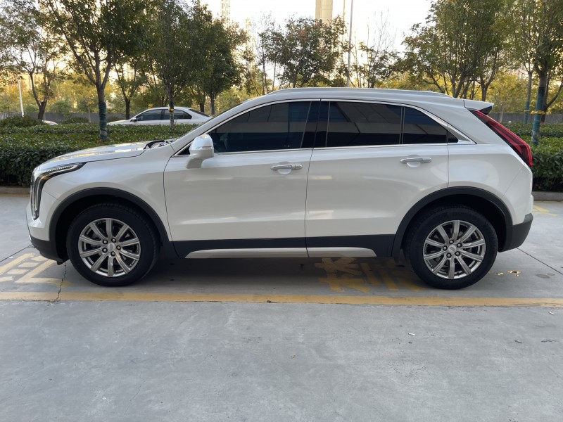 济宁20年凯迪拉克XT48