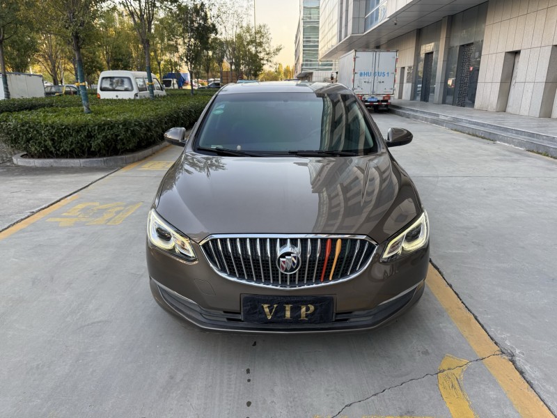 济宁16年别克英朗1